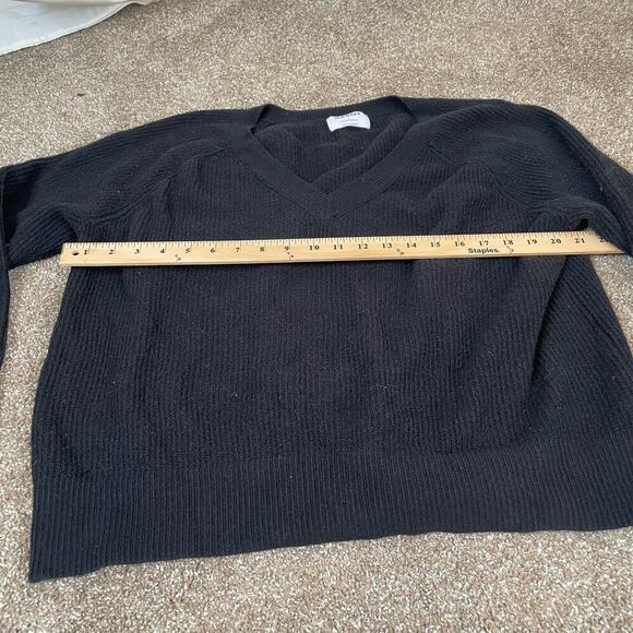 Old Navy sweater chunky knit ribbed black V- neck cotton blend staple piece SZ L - Picture 5 of 7